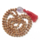 Show details for Rudraksha Mala mit facettiertem Amethyst-Anhänger Picture of Rudraksha Mala mit facettiertem Amethyst-Anhänger